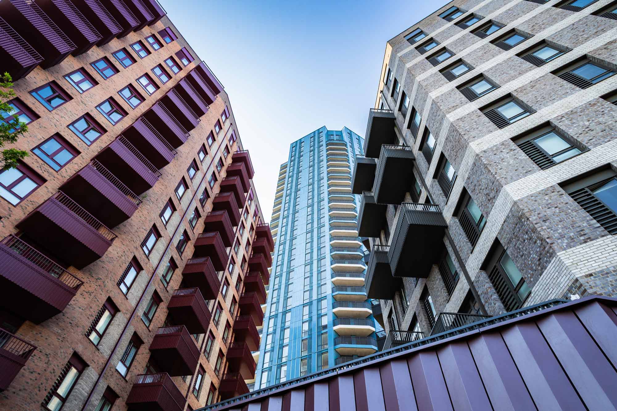 3 towers - detailed Facade image